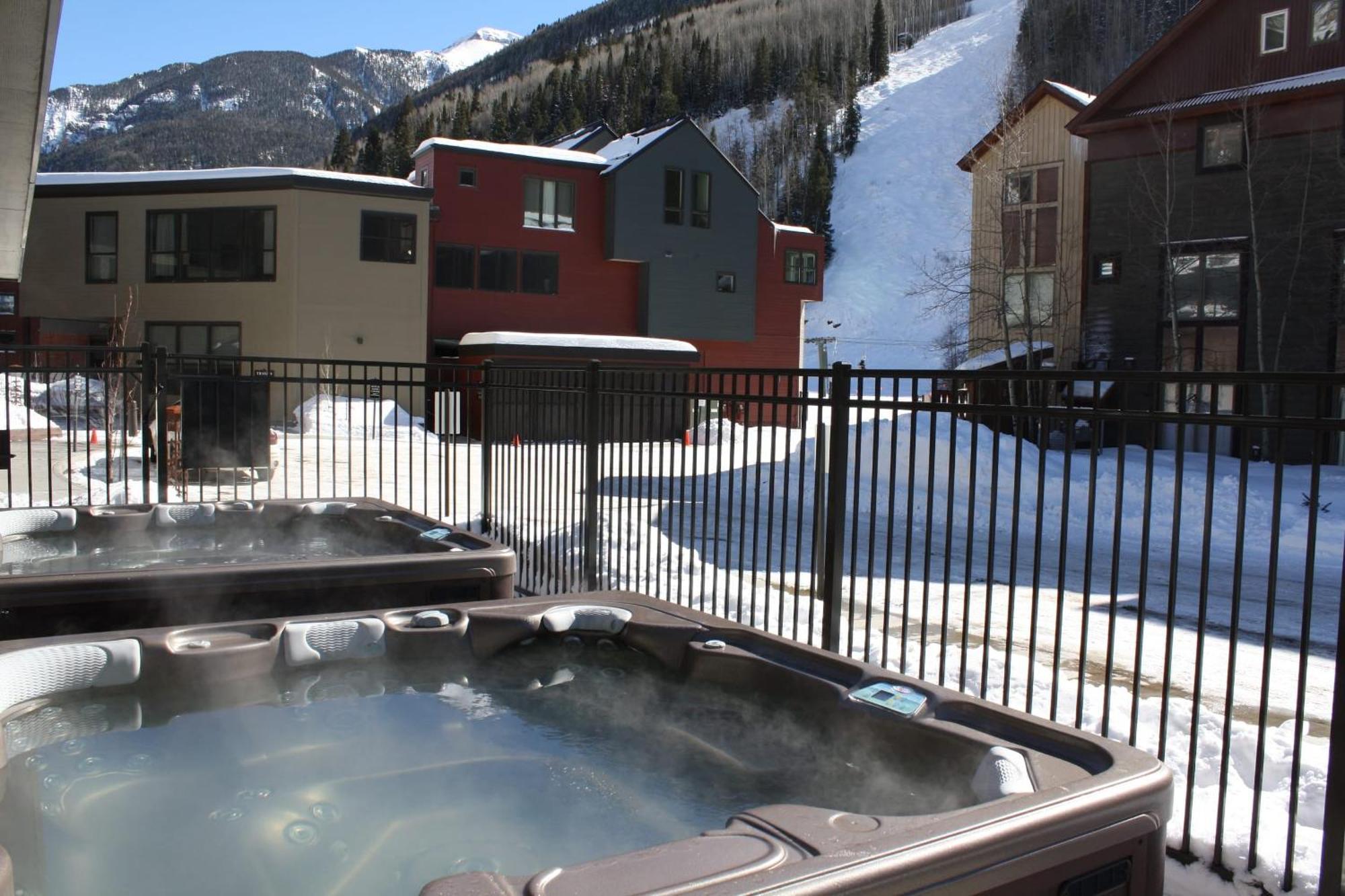 Cimarron Lodge 27 By Avantstay Ski-Inski-Out Property In Complex W Two Hot Tubs Permit10026 Telluride Exterior foto